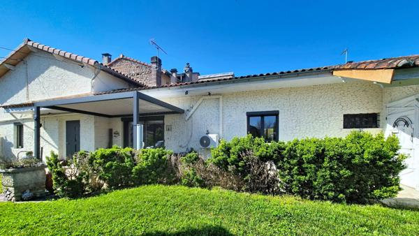A Vendre Maison de Charme avec Jardin secteur Cazeres Au Calme