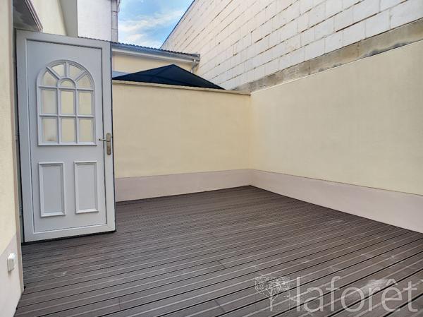 Location appartement près de Châlons-en-Champagne - 1 pièce(s) - 38 m² - 490 €/mois