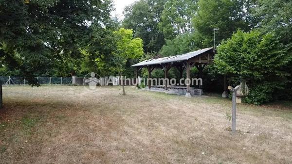 Vente Terrain 1951 m2 à Neuvic