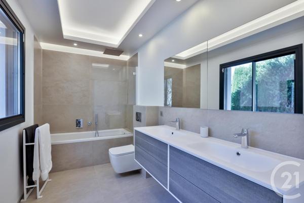 Maison à vendre  7 pièces - 300 m2 VILLEFRANCHE SUR MER - 06