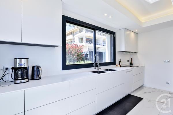 Maison à vendre  7 pièces - 300 m2 VILLEFRANCHE SUR MER - 06