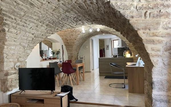 Maison à vendre    3 pièces •  Calvisson