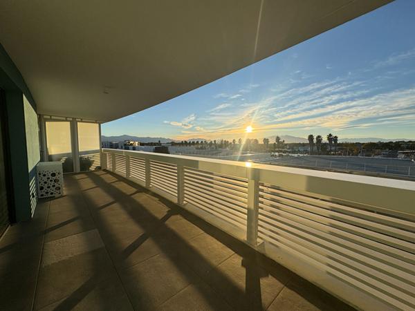 À LOUER  T2 AVEC GRANDE TERRASSE ET PARKING  CANET-EN-ROUSSILLON / RÉSIDENCE BLEU ODYSSÉE