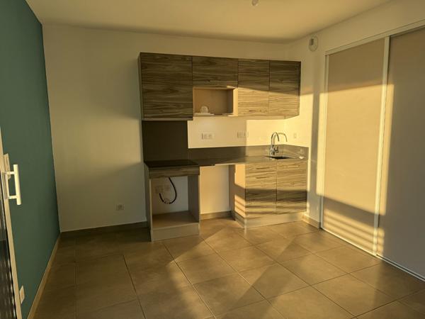 À LOUER  T2 AVEC GRANDE TERRASSE ET PARKING  CANET-EN-ROUSSILLON / RÉSIDENCE BLEU ODYSSÉE