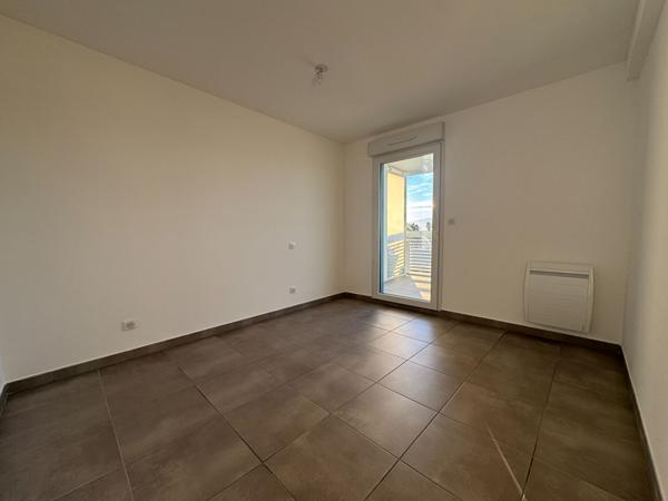 À LOUER  T2 AVEC GRANDE TERRASSE ET PARKING  CANET-EN-ROUSSILLON / RÉSIDENCE BLEU ODYSSÉE