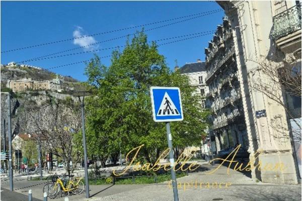 Local/bureau Bail à céder GRENOBLE (38)