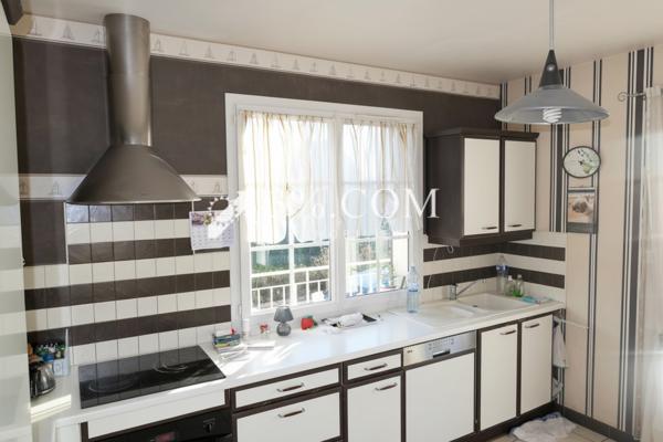 Maison 5 pièce(s) 4 chambre(s) 141 m²