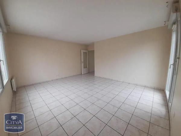 Appartement à louer 3 pièces 68.94m² Orléans (45000)