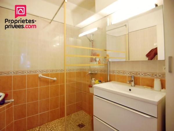 Appartement Marseille 13009  4 pièce(s) 90 m2