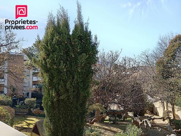 Appartement Marseille 13009  4 pièce(s) 90 m2