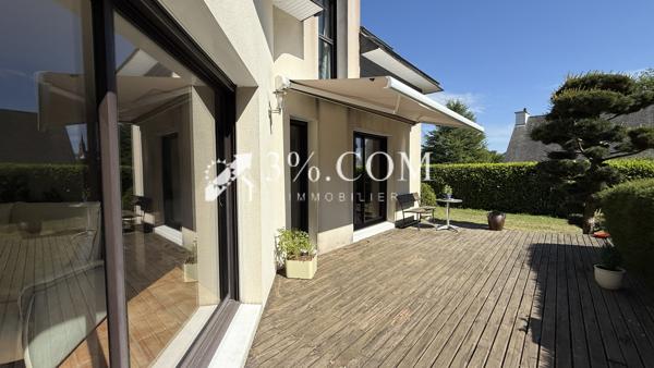Maison
                                                                                                                                                                                                                                                                                                                        6 pièce(s)                                                                                                                                                                                                          5 chambre(s)                                                                                                                                                                                                          144  m²
