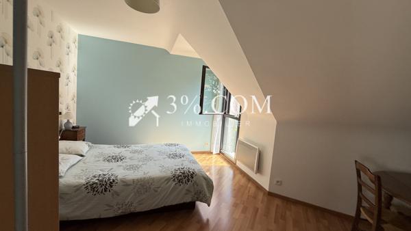 Maison
                                                                                                                                                                                                                                                                                                                        6 pièce(s)                                                                                                                                                                                                          5 chambre(s)                                                                                                                                                                                                          144  m²