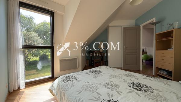 Maison
                                                                                                                                                                                                                                                                                                                        6 pièce(s)                                                                                                                                                                                                          5 chambre(s)                                                                                                                                                                                                          144  m²
