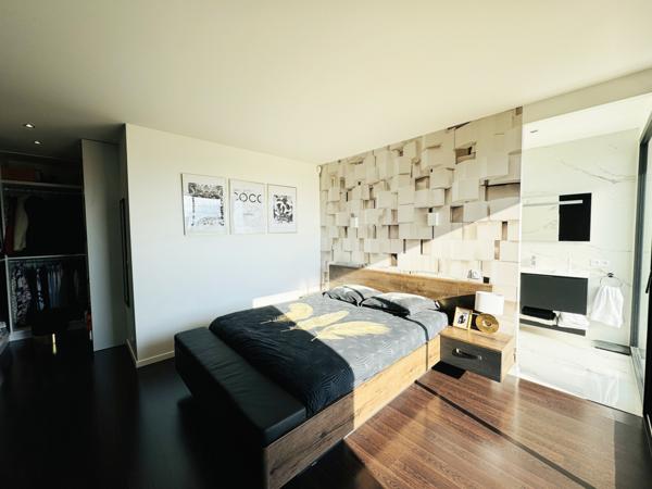 Saint-Jean-de-Moirans (38430) À acheter à Saint-Jean-De-Moirans : maison avec 6 pièces