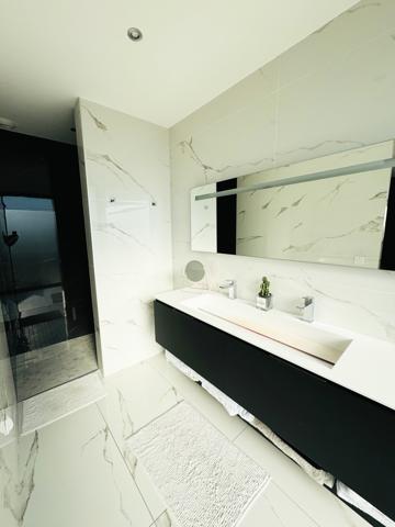 Saint-Jean-de-Moirans (38430) À acheter à Saint-Jean-De-Moirans : maison avec 6 pièces