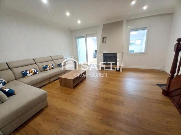 Maison de ville rénovée au cœur du village