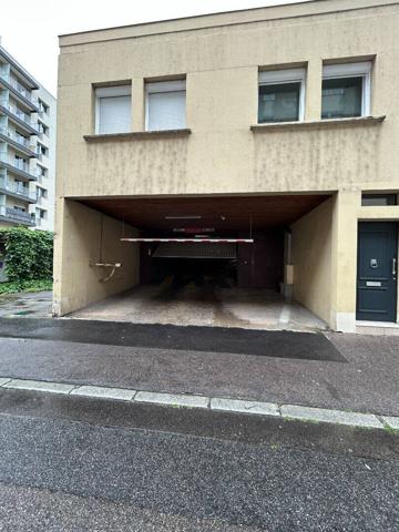 Parking 13 m² LYON