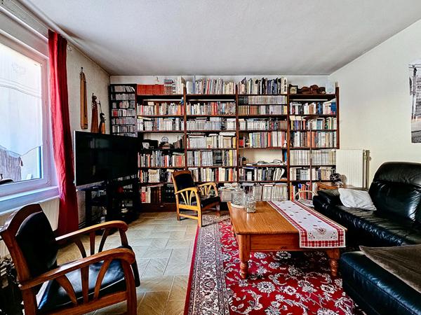 Centre de Champigneulles - Maison de ville - 5 pieces - 3 chambres - Garage