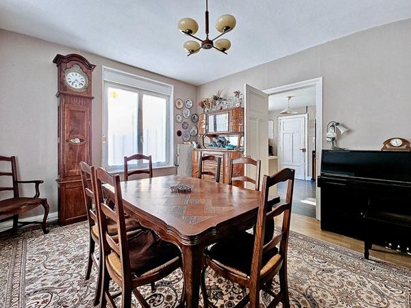 Centre de Champigneulles - Maison de ville - 5 pieces - 3 chambres - Garage