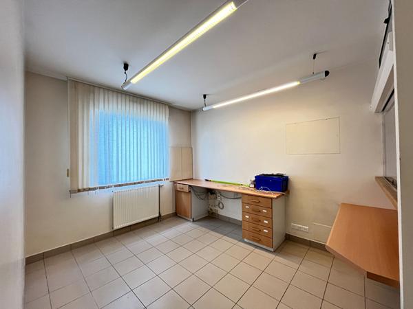 VINEUIL - PROCHE COMMERCES