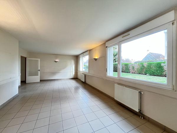 VINEUIL - PROCHE COMMERCES