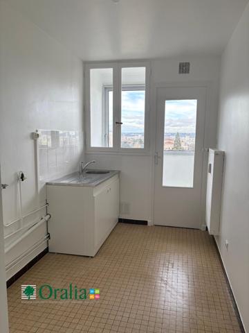 Appartement · Location Bron (69500) 3 pièces · 53m²