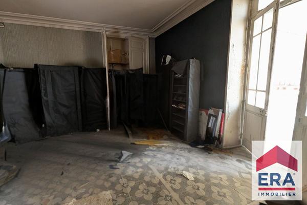 Local  Bourg Saint Andeol 2 pièce(s) 140m2