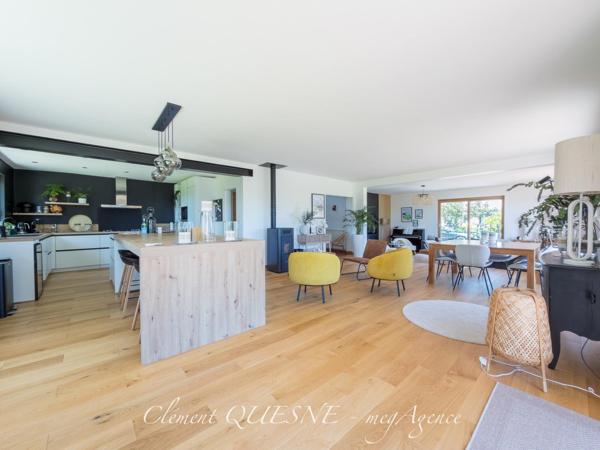 Maison à DIEPPE, 76200 - 7 pièces 275m²