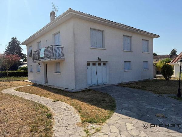 Maison 7 pièces 217 m² SAINT MEDARD EN JALLES - 33160