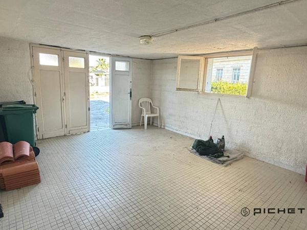 Maison 7 pièces 217 m² SAINT MEDARD EN JALLES - 33160