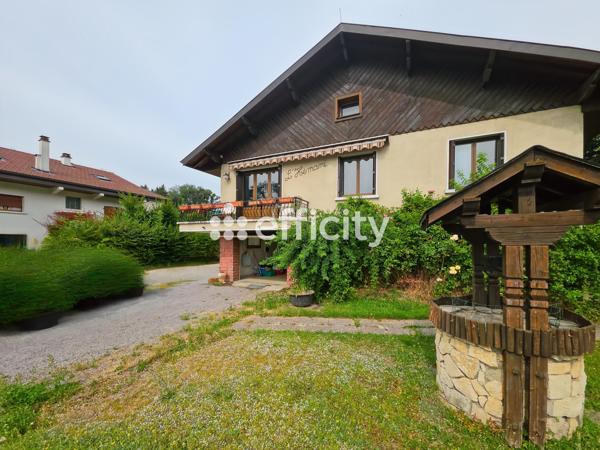 Maison
         4 pièces
        - 149 m² Exclusivité 379 000 € *