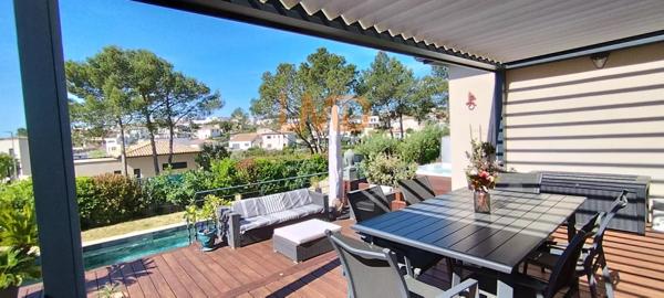 Maison de plain-pied - piscine - au calme - garantie décennale