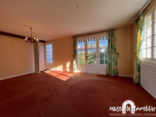 Vente Maison de plain-pied - 4 pièces - 84m² - Jardin de 1100m² - BOUTIERS SAINT TROJAN