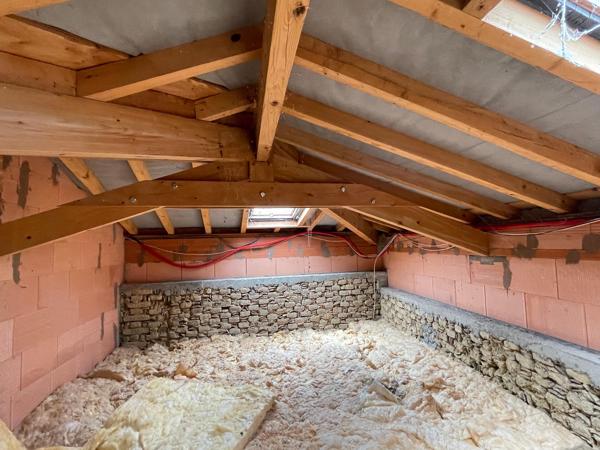 Investissement locatif - ensemble de deux maisons avec jardins