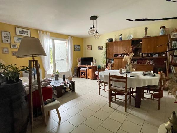 Investissement locatif - ensemble de deux maisons avec jardins