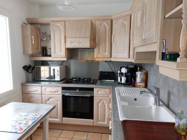 Nangis, maison 5 pièces plus garage sur terrain clos