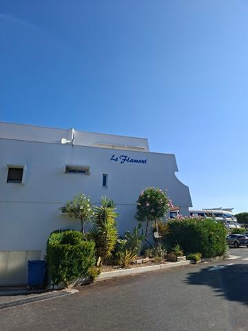 Appartement vue mer avec parking et cave double