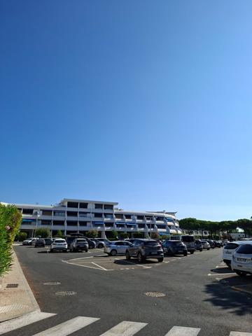 Appartement vue mer avec parking et cave double