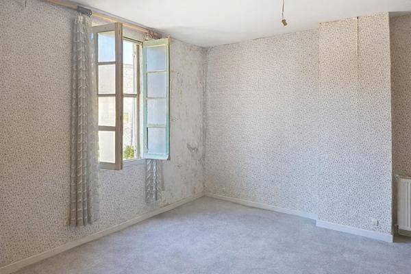 Opportunité rare au cœur de Gallargues-le-Montueux – Projet de rénovation complète