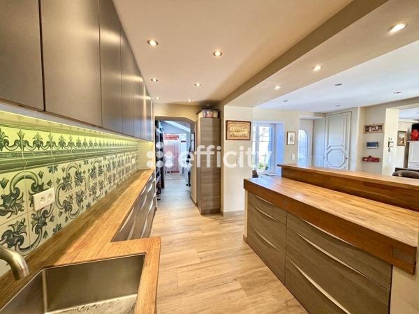 Maison 5 pièces - 136 m²
