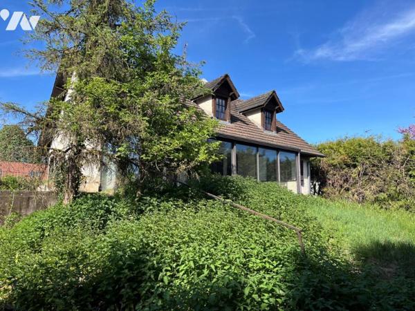 vente maison à rénover de type VI sur deux niveaux habitables avec sous-sol complet 