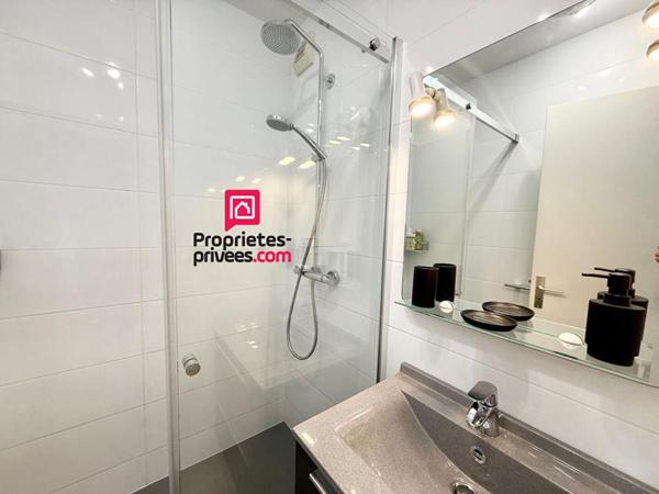 Appartement T2  Centre SANARY SUR MER - Ascenseur et garage