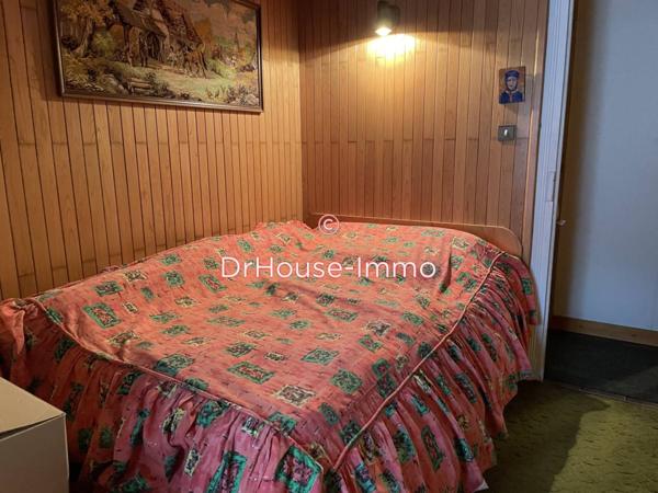 Immeuble à vendre 11 pièces de 216 m²