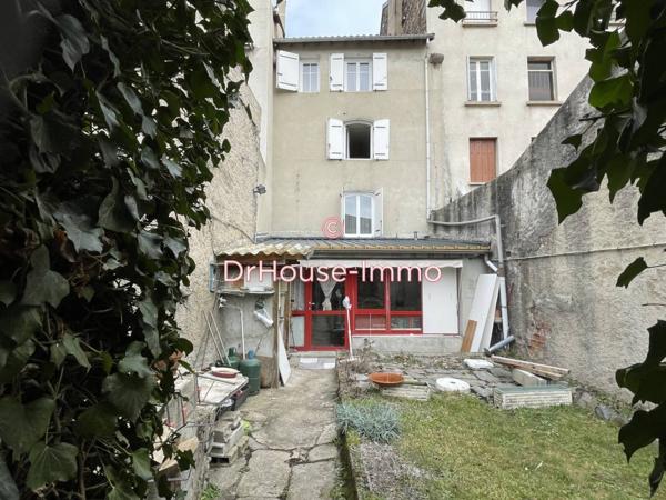 Immeuble à vendre 11 pièces de 216 m²