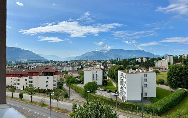 Appartement à vendre    2 pièces • 44,19 m2 Voiron