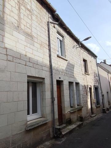 Maison de bourg avec dépendance à rénover