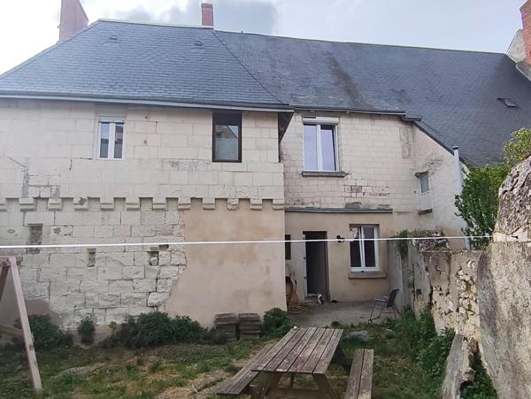 Maison de bourg avec dépendance à rénover