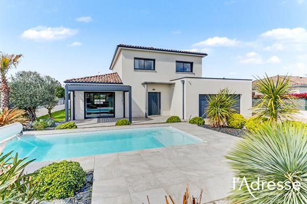 Exclusivité l'Adresse - Plaisance Du Touch - Maison contemporaine T5 de 168m² avec piscine face au Zoo & Golf de Plaisance-du-Touch (2017)