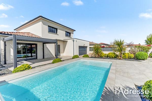Exclusivité l'Adresse - Plaisance Du Touch - Maison contemporaine T5 de 168m² avec piscine face au Zoo & Golf de Plaisance-du-Touch (2017)