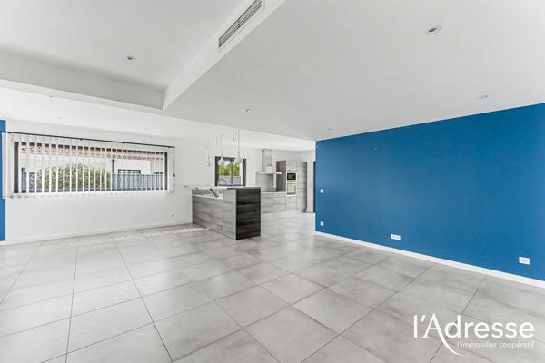 Exclusivité l'Adresse - Plaisance Du Touch - Maison contemporaine T5 de 168m² avec piscine face au Zoo & Golf de Plaisance-du-Touch (2017)